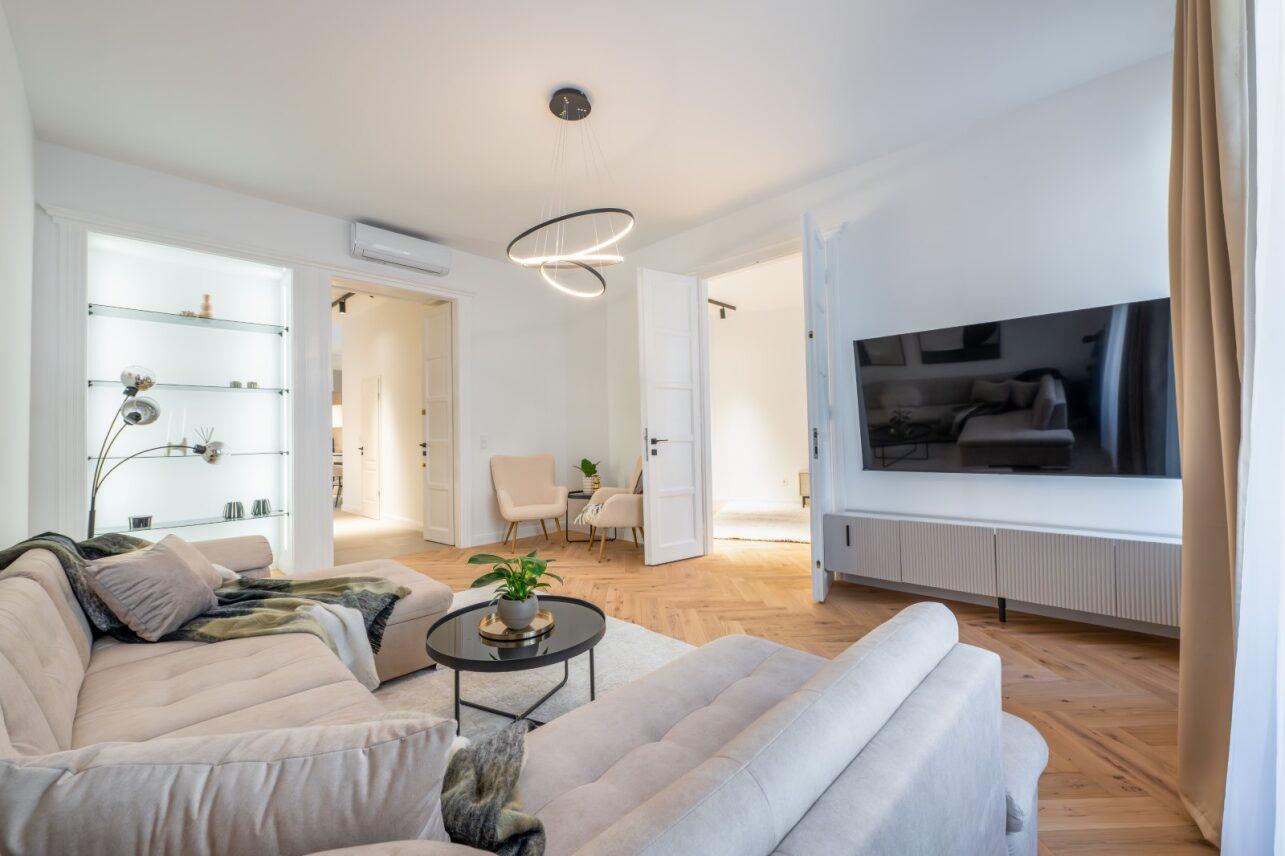 Elegant 2-Bedroom Residence Near Egyetem Tér