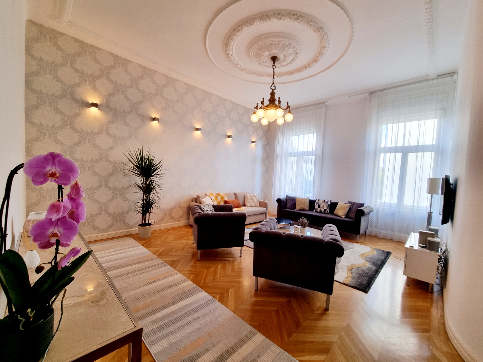 Refined living in the heart of the city’s distinguished 5th District.