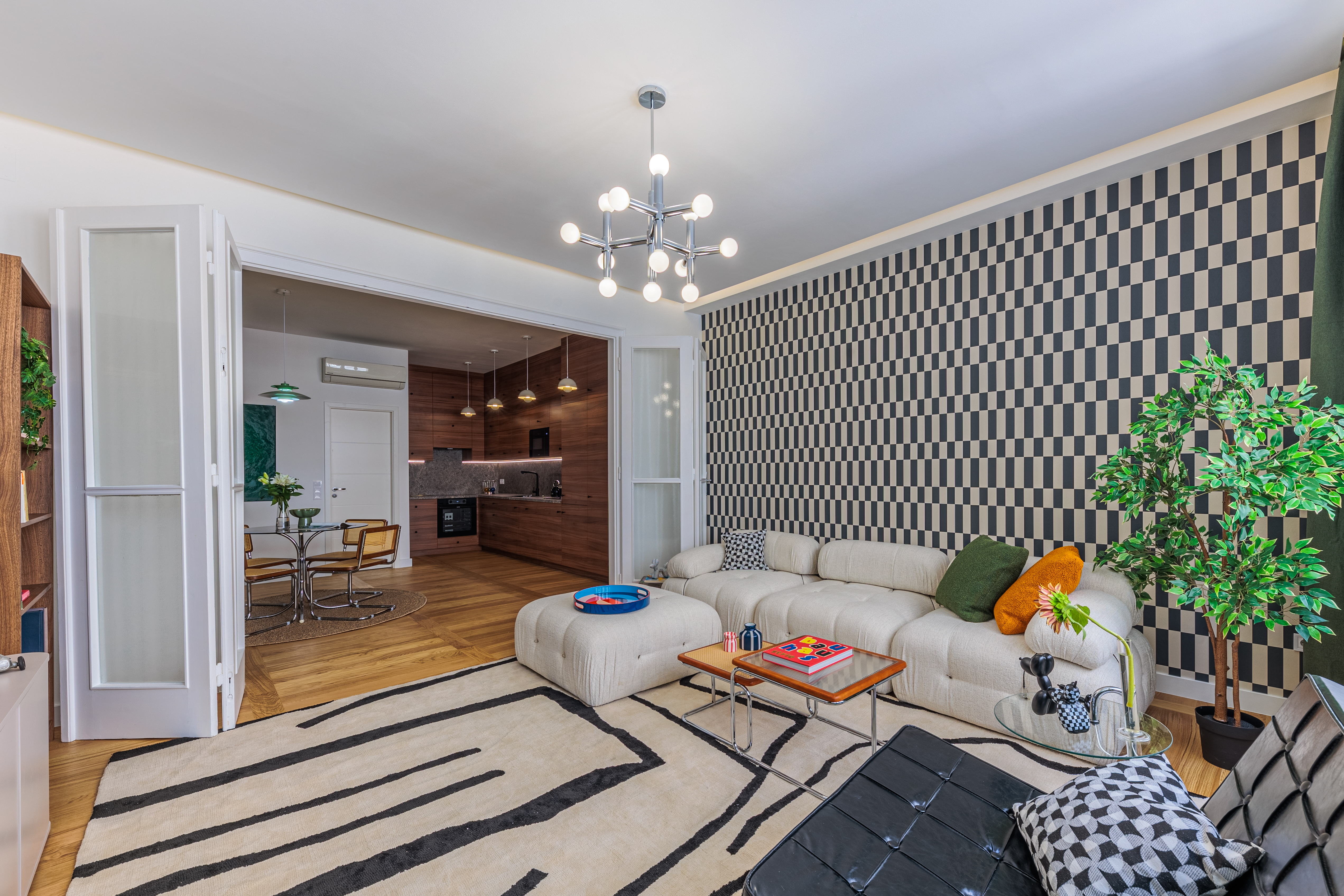Elegant Residence Overlooking Liszt Ferenc Square