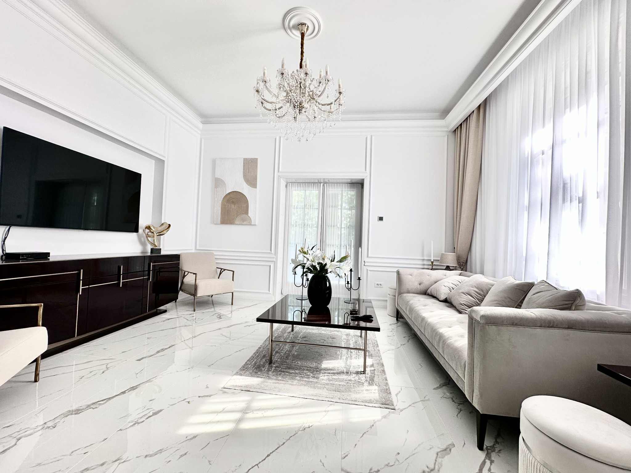 Exquisitely Renovated Historic Villa for Rent in Svábhegy, District XII